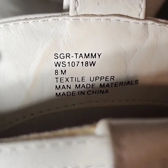 Sugar NWT White Embroidered Heeled Boots - Picture 6 of 7